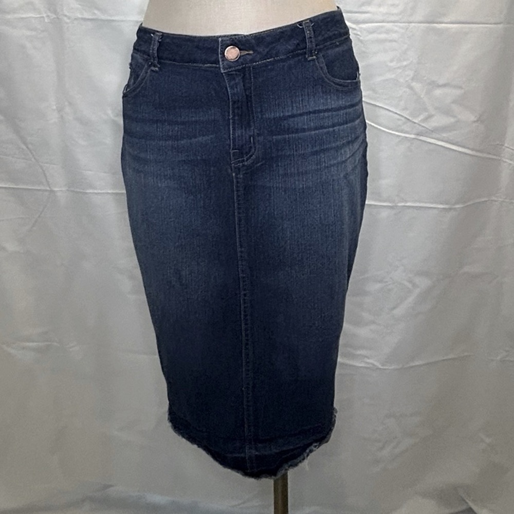 A2Y jean skirt with a fringe bottom